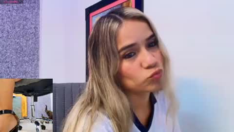 sally_ricci online show from July 3, 6:58 pm