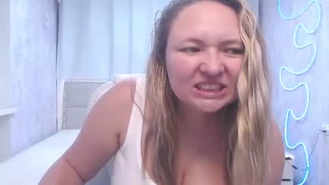 Sally online show from July 25, 8:27 pm