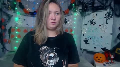 Sally online show from November 4, 6:57 pm