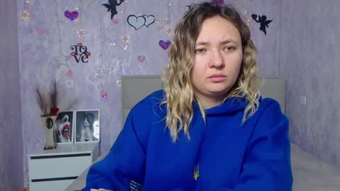 Snapshot of sallyverda chatting on February 26, 6:57 pm Sally online show from February 26, 6:57 pm