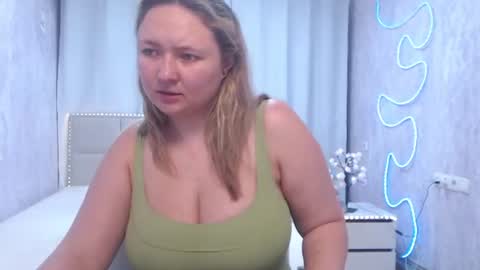 Sally online show from July 24, 7:11 pm