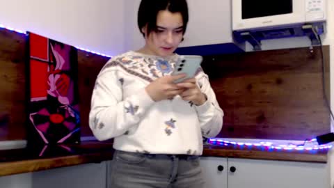 salma_si online show from December 4, 2:48 pm