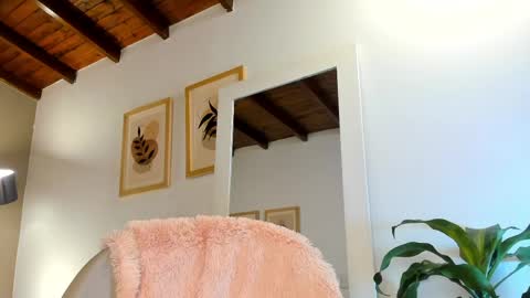 Salo     online show from April 4, 2:27 pm