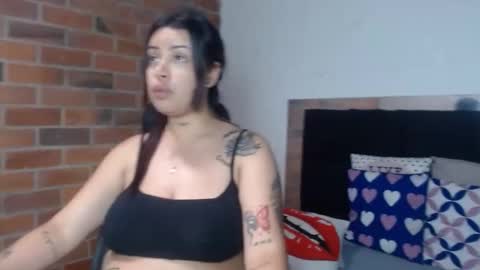   online show from March 25, 7:39 pm