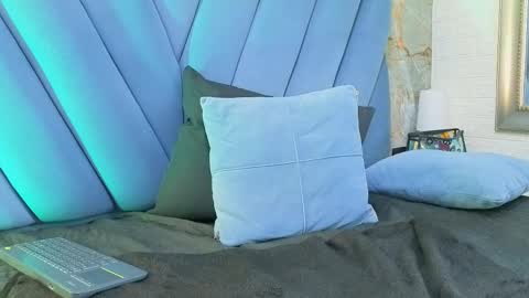 salome_cruxx online show from June 4, 2:43 pm