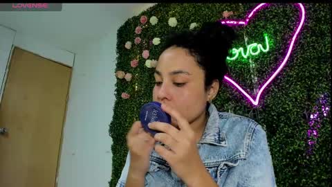 Snapshot of salome_domi chatting on January 29, 8:46 pm salome online show from January 29, 8:46 pm