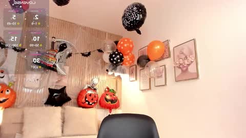 SALOME online show from October 26, 3:51 pm