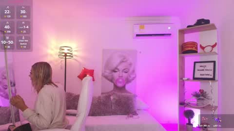 Snapshot of saloomee__ chatting on February 20, 12:04 pm SALOME online show from February 20, 12:04 pm