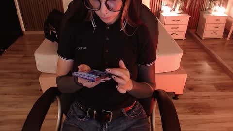 SAM MANSON online show from March 4, 12:23 pm