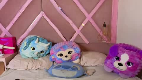 sam_pay__ online show from July 22, 5:47 pm