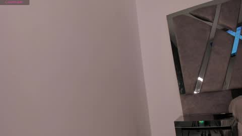 samaay_ online show from April 12, 1:52 am