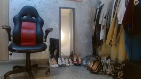 samanta online show from April 11, 11:14 am