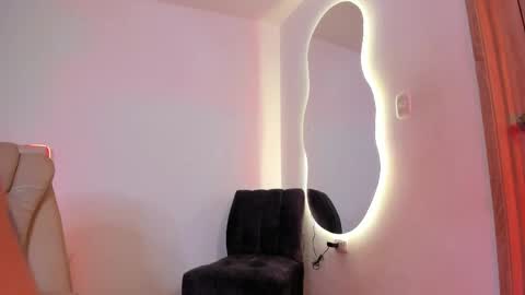 samanta_conner online show from April 15, 10:43 pm