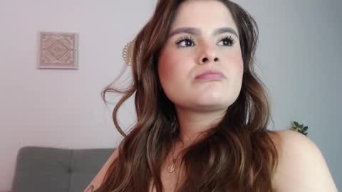 samanta online show from November 16, 7:03 pm