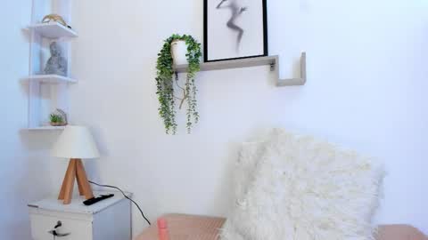 samanta online show from November 19, 7:36 pm