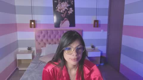 samantaortega_ online show from October 25, 3:30 pm