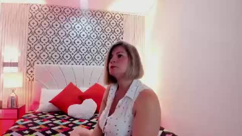 Samantha  online show from July 18, 8:00 pm