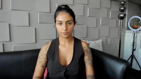 Snapshot of samantha_jadee chatting on February 19, 8:52 pm Samantha online show from February 19, 8:52 pm