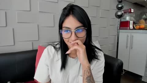 Snapshot of samantha_jadee chatting on December 19, 4:13 pm Samantha online show from December 19, 4:13 pm