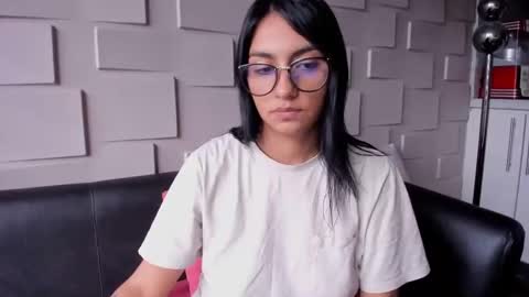 Snapshot of samantha_jadee chatting on December 24, 3:37 pm Samantha online show from December 24, 3:37 pm