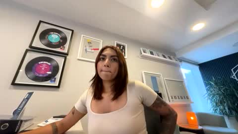 Snapshot of samantha_jadee chatting on October 19, 7:27 pm Samantha online show from October 19, 7:27 pm