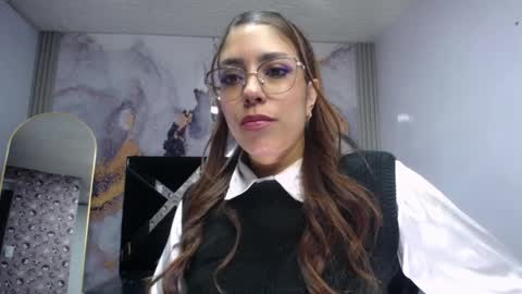 Hi Stream 800am to 200pm online show from December 3, 12:51 pm