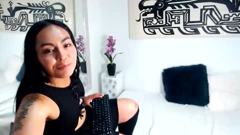 samantha_vaker online show from February 6, 10:13 pm