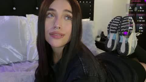 IGSamanthaGrant 10 online show from June 6, 10:16 pm