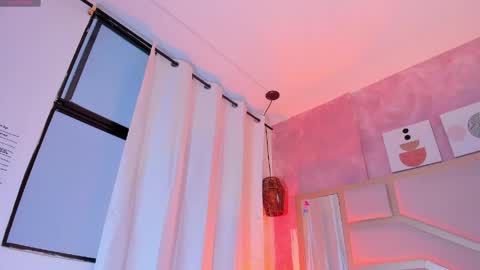  SAMANTHA online show from April 14, 9:26 pm