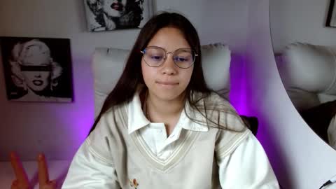 Snapshot of samantharoldan chatting on September 8, 3:00 pm Samantha online show from September 8, 3:00 pm