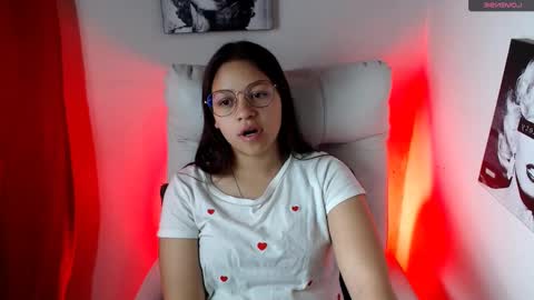 Snapshot of samantharoldan chatting on February 7, 1:43 pm Samantha online show from February 7, 1:43 pm