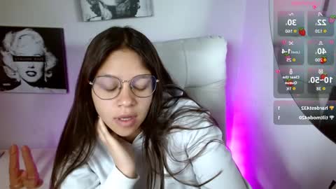 Snapshot of samantharoldan chatting on September 24, 4:39 pm Samantha online show from September 24, 4:39 pm