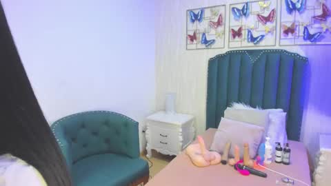 Samara Warren online show from February 28, 11:58 am