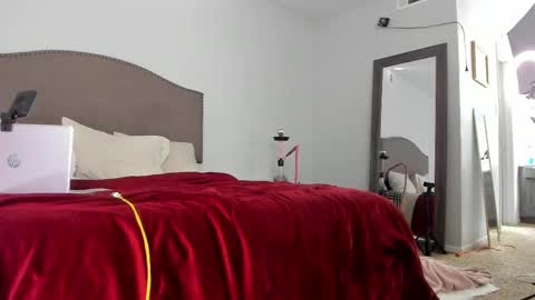 Yaya online show from September 28, 2:55 pm