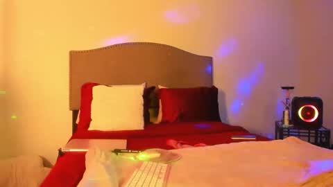 Yaya online show from December 1, 3:21 am