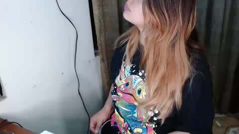 samatha_squirts online show from October 7, 1:32 am