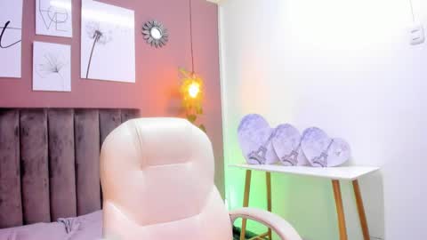Snapshot of samii_live chatting on February 14, 12:19 am Samii online show from February 14, 12:19 am