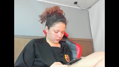 Snapshot of samluxuri chatting on October 18, 10:44 pm Sam online show from October 18, 10:44 pm