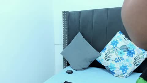 Snapshot of sammy_gray_ chatting on December 24, 1:17 pm Sammy online show from December 24, 1:17 pm