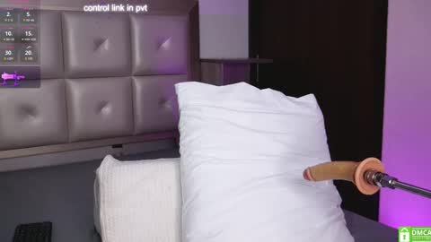 sammy_liz2 online show from October 23, 4:35 pm