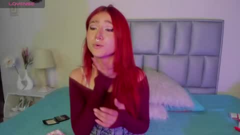 Sammy Rose online show from May 17, 7:35 pm