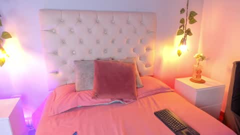 Samantha online show from September 19, 6:12 am