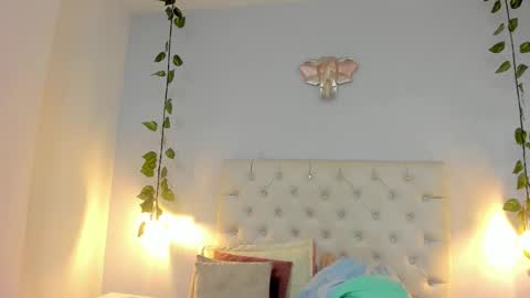 Samantha online show from December 3, 5:10 am