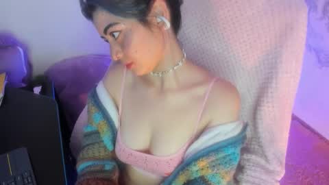   online show from March 9, 12:08 pm