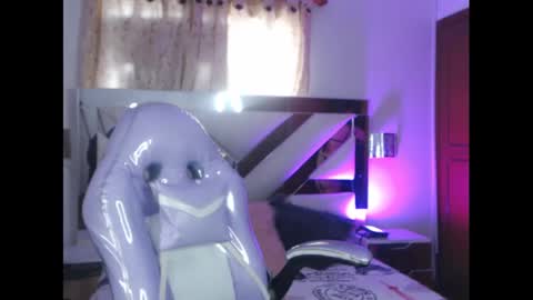 Snapshot of samycollens chatting on October 13, 3:25 pm SAMY online show from October 13, 3:25 pm