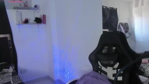 SamyHolbrook online show from January 9, 1:59 pm