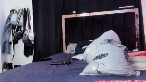 SamyHolbrook online show from February 24, 2:27 pm