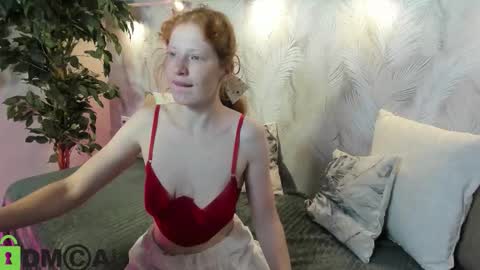 Snapshot of sandra__wilson chatting on September 14, 1:14 am Sandra online show from September 14, 1:14 am