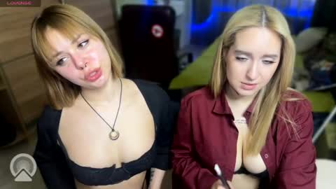 sandra dimonds online show from April 21, 1:51 pm