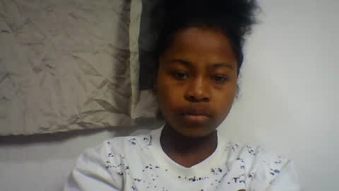 sandraalyd online show from July 25, 8:10 am